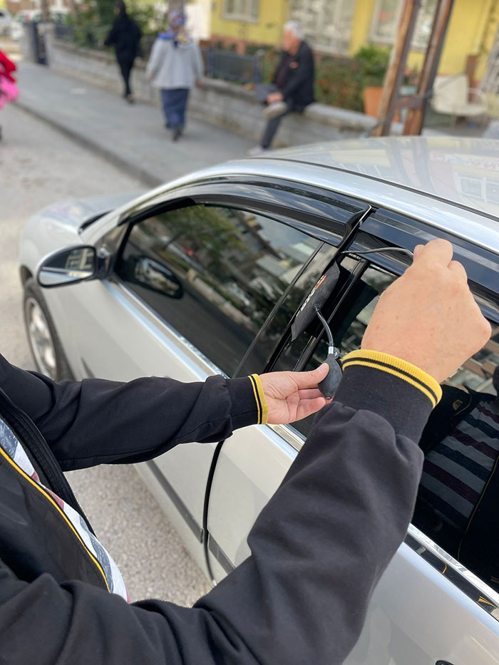 Yeşilyurt Oto Kilitçisi